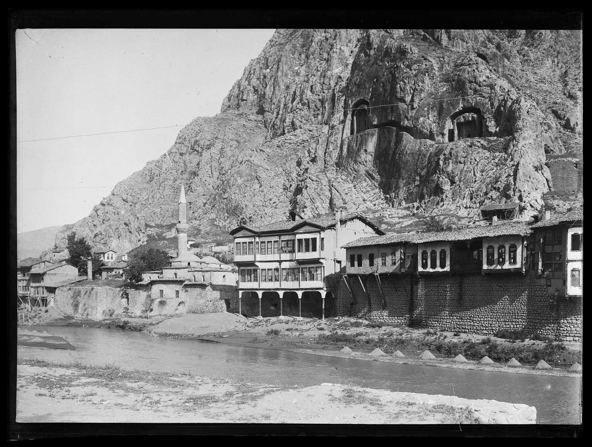 Maisons au bord du Yesilirmak